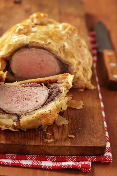 Fillet Wellington in puff pastry — Stock Photo, Image