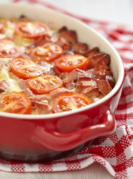 Omelette with tomato and sausage — Stock Photo, Image