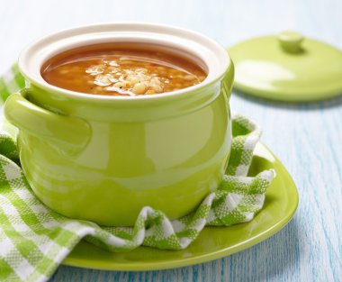 Ezo, makarna ve sebze çorbası