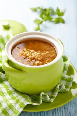 Ezo, makarna ve sebze çorbası