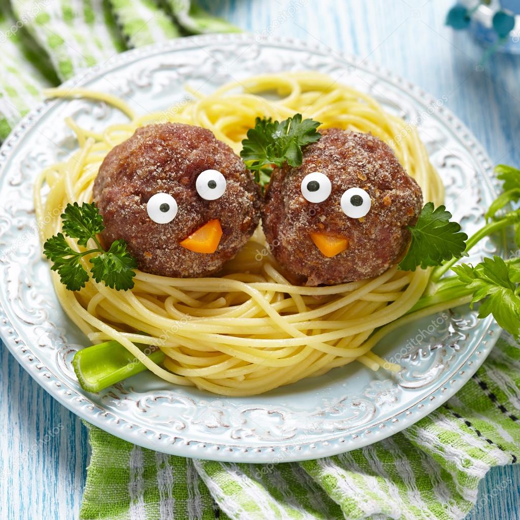 Spaghetti with meatballs for kids — Stock Photo © Odelinde 42675743