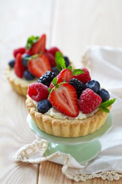 taze berry tart