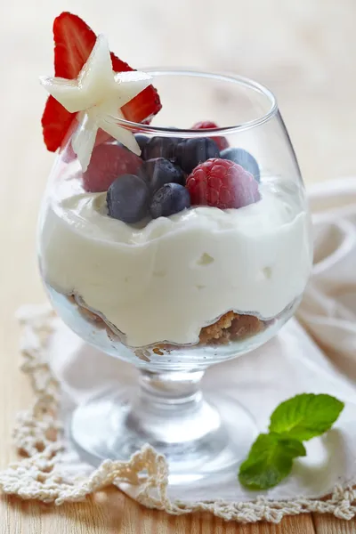 Trifle di bacche — Foto Stock