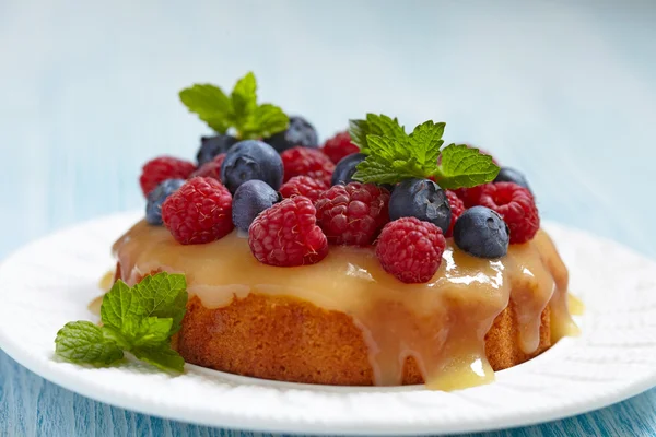 Fresh berries tart — Stock Photo, Image
