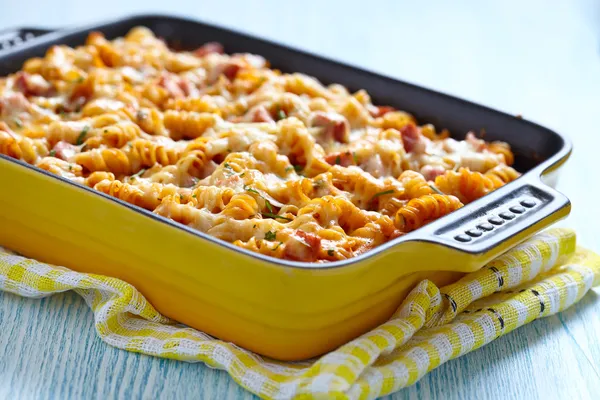 Baked pasta with ham — Stock Photo, Image