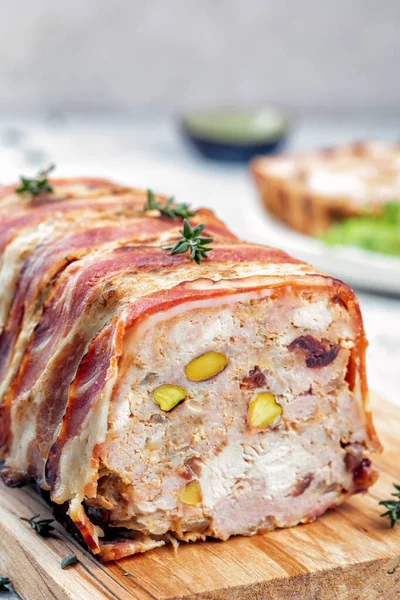 Terrine of pork with pistachios, cherries and chicken — Stock Photo, Image