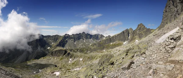 Панорама горы — стоковое фото