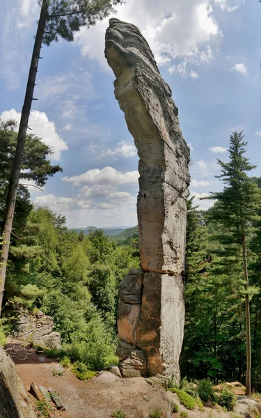 at baş kumtaşı kaya Kulesi