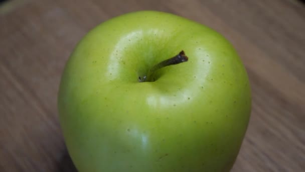 Зимовий Сорт Яблук Відомий Reinette Simirenko Одне Зелене Яблуко Райнетт — стокове відео