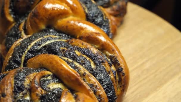 Sweet Bun Stuffed Poppy Seeds Loaf Close — Stockvideo