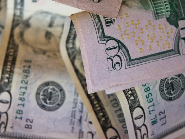 Kapanışta 50 dolar değerinde banknotlar. Amerikan kağıt parası.