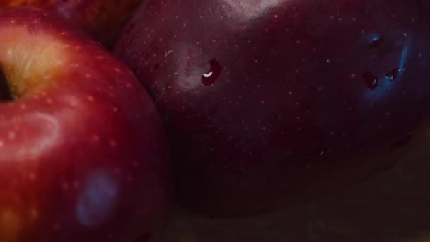 Ripe Red Apples Captured Close Video Video — Stockvideo