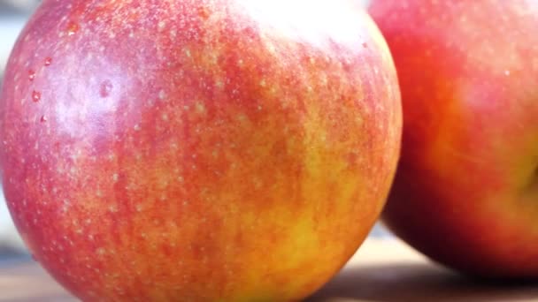 Few Wet Red Apples Macro Video Apples Spinning Ripe Apples — Stok video