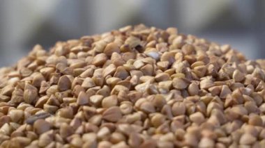 Bir demet karabuğday yakın çekim, detaylı video. Karabuğday gevreği makrosu