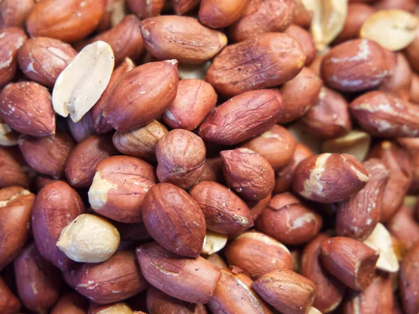 Kavrulmuş kabuksuz fıstık, yakın plan, arka plan olarak fıstık.