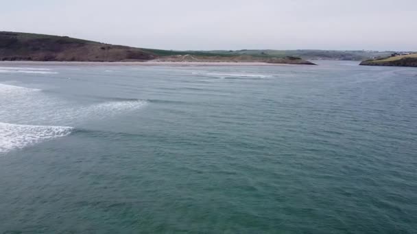 Tidal Waves Coast Ireland Inchadoney Beach Full Video — Stockvideo