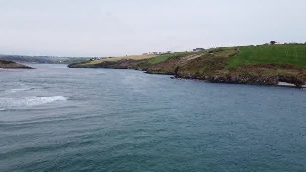 Hilly Shores South Ireland Waters Celtic Sea Aerial View — Vídeo de Stock