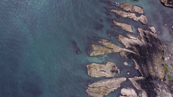 Beautiful Rocks Washed Azure Waters Atlantic Ocean Aerial Video Full — Stock video
