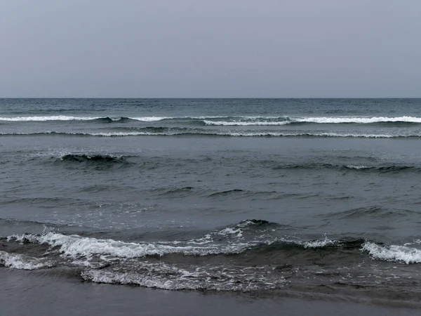 Waves Sea Surface Cold Cloudy Day Horizon Line Ocean Water — Zdjęcie stockowe