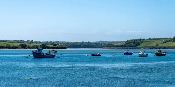 Condado Cork Irlanda Maio 2022 Vários Pequenos Barcos Estão Ancorados — Fotografia de Stock