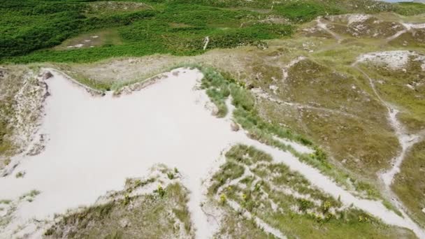 Sandet Klitter Det Sydlige Irland Øverste Udsigt Sand Bakker Grønne – Stock-video