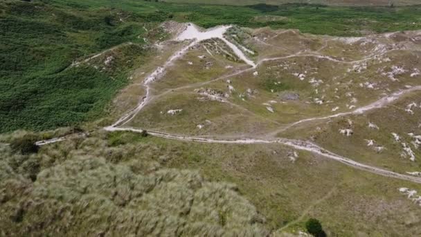 Vista Superior Las Dunas Hierba Marram Costa Montañosa Del Sur — Vídeo de stock