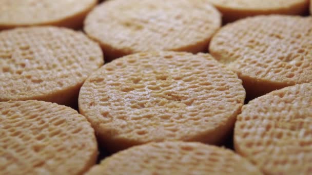Textura Áspera Biscoitos Biscoito Cozidos Forno Macro Rotação — Vídeo de Stock