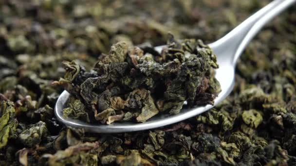 Dried Leaves Green Tea Spoon Macro Rotation Detailed Shot — Vídeo de Stock