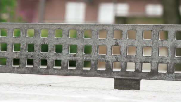 Metal Lattice Texture Old Concrete Ping Pong Table Park Close — Stock video