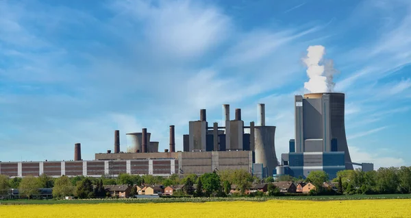 Coal Fired Power Plant Front Rapeseed Field Niederaussem Cologne — Stock Photo, Image