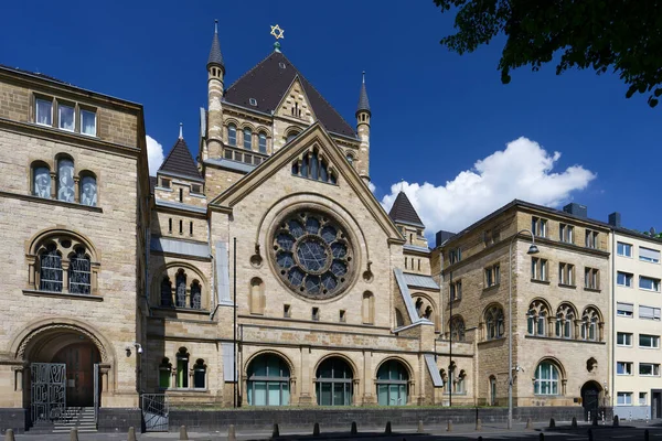 Largest Cologne Synagogue Blue Sky Clouds — Stock Photo, Image