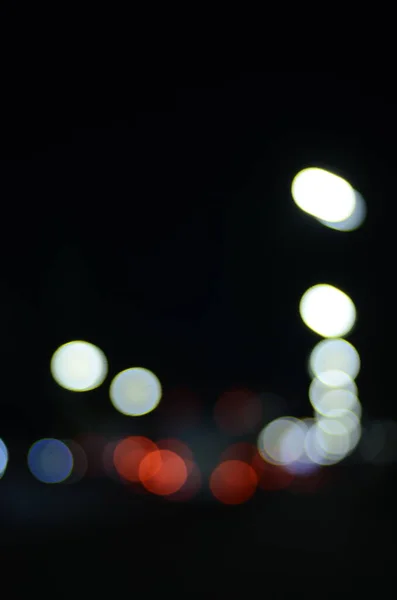 Разряженный Снимок Красочных Светофоров — стоковое фото