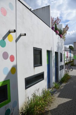 Şehrin modern binası