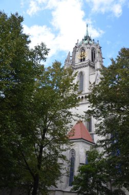Güzel kilise dış görünüşü