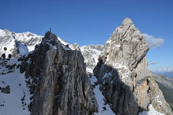 Ландшафт Заснеженными Горами — стоковое фото