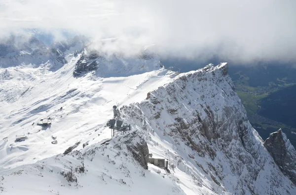Krajina Zasněženými Horami — Stock fotografie