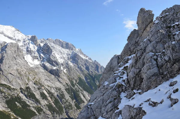 Landschap Met Besneeuwde Bergen — Stockfoto