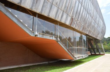 Şehirdeki modern mimari görüşü