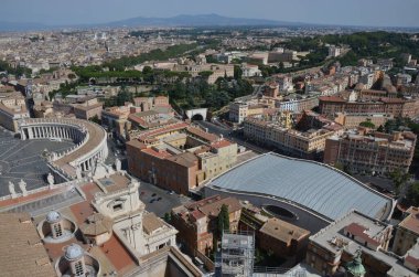 Roma / İtalya - 20 Temmuz 2018: Aziz Peter Bazilikası, Vatikan