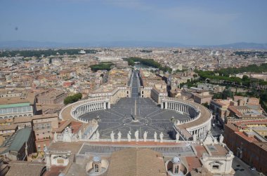 Roma / İtalya - 20 Temmuz 2018: Aziz Peter Bazilikası, Vatikan