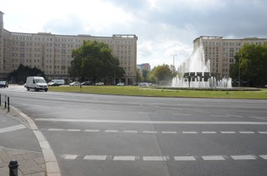 Şehrin sokak manzarası Berling, Almanya