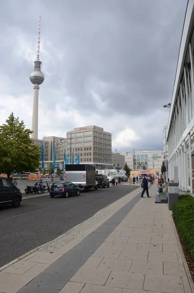 Der Fernsehturm Alexanderplatz Berlin — Stockfoto