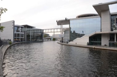 Berlin, Almanya 'da modern yapı cephesi