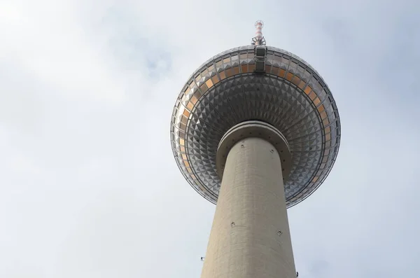 Věž Nachází Alexanderplatz Berlíně Německo — Stock fotografie