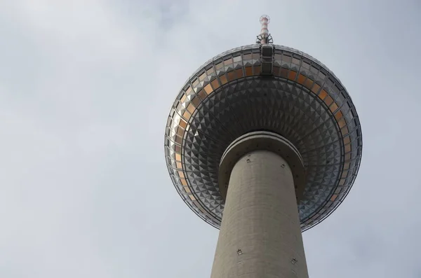 Der Fernsehturm Alexanderplatz Berlin — Stockfoto