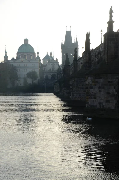 Puente Carlos Que Conduce Torre Del Puente Ciudad Vieja Praga — Foto de Stock