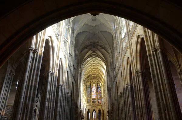 Prag Gotik Mücevheri Vitus Katedrali Prag Kalesi Ndeki Ünlü Kilisedir — Stok fotoğraf