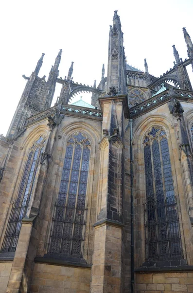 Detalle Arquitectónico Gótico Que Eleva Hacia Cielo Catedral San Vito — Foto de Stock