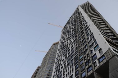 Modern binaların inşaat alanı 