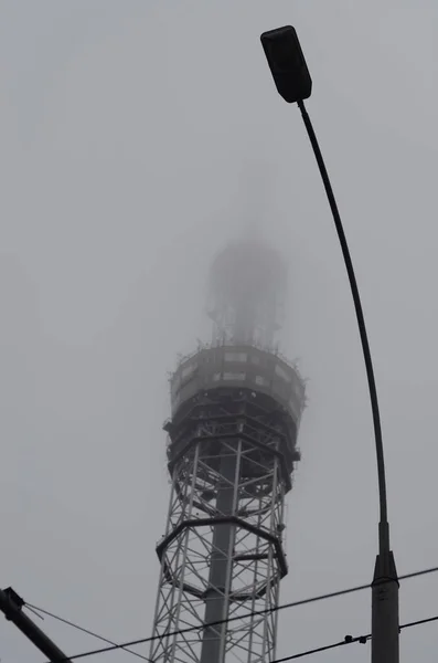 Kiev Ucrânia Torre Metal Tubo Para Radiodifusão Televisão — Fotografia de Stock